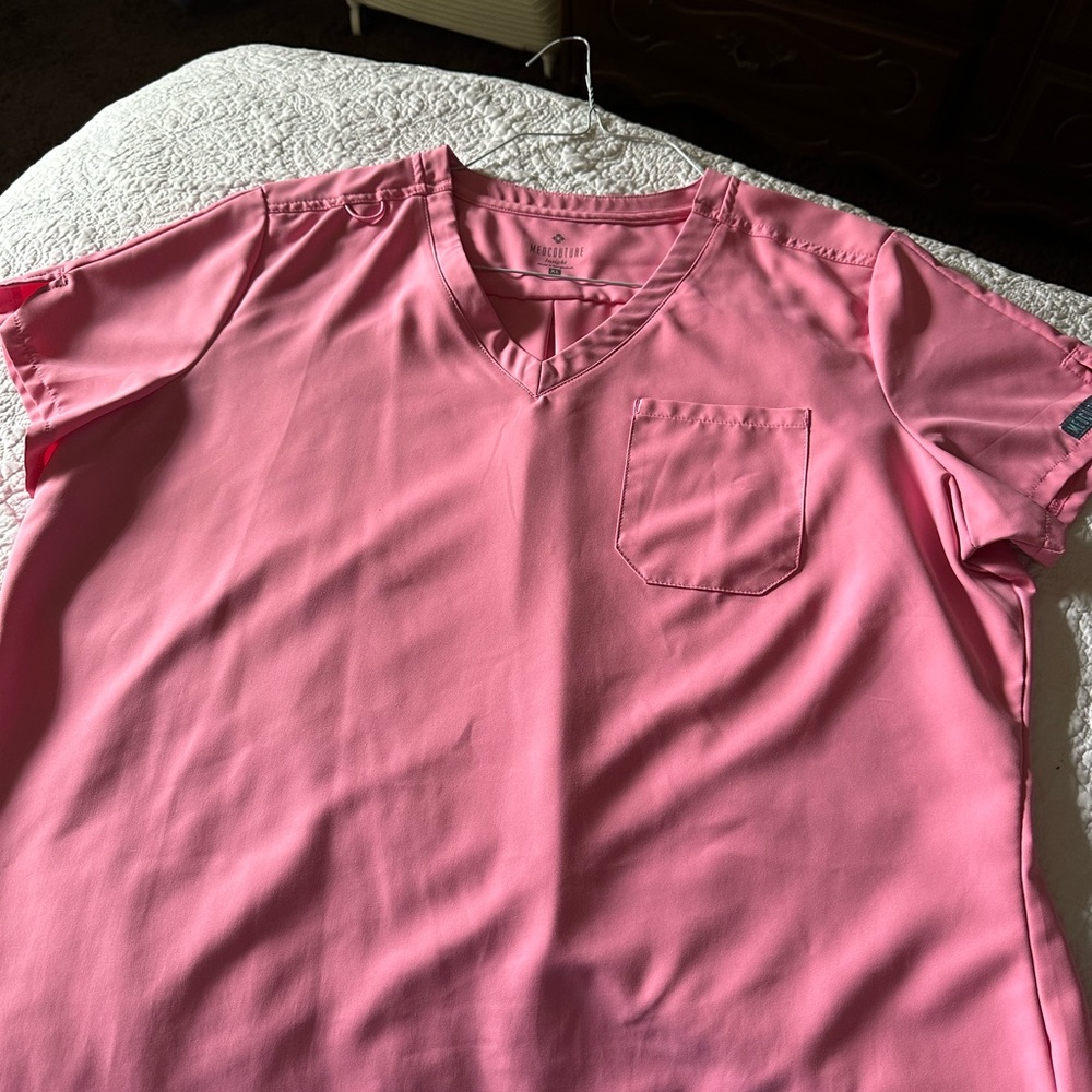 Med Couture Scrub Set - Taffy Pink